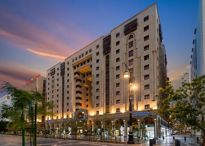 Golden Tulip Al Shakreen