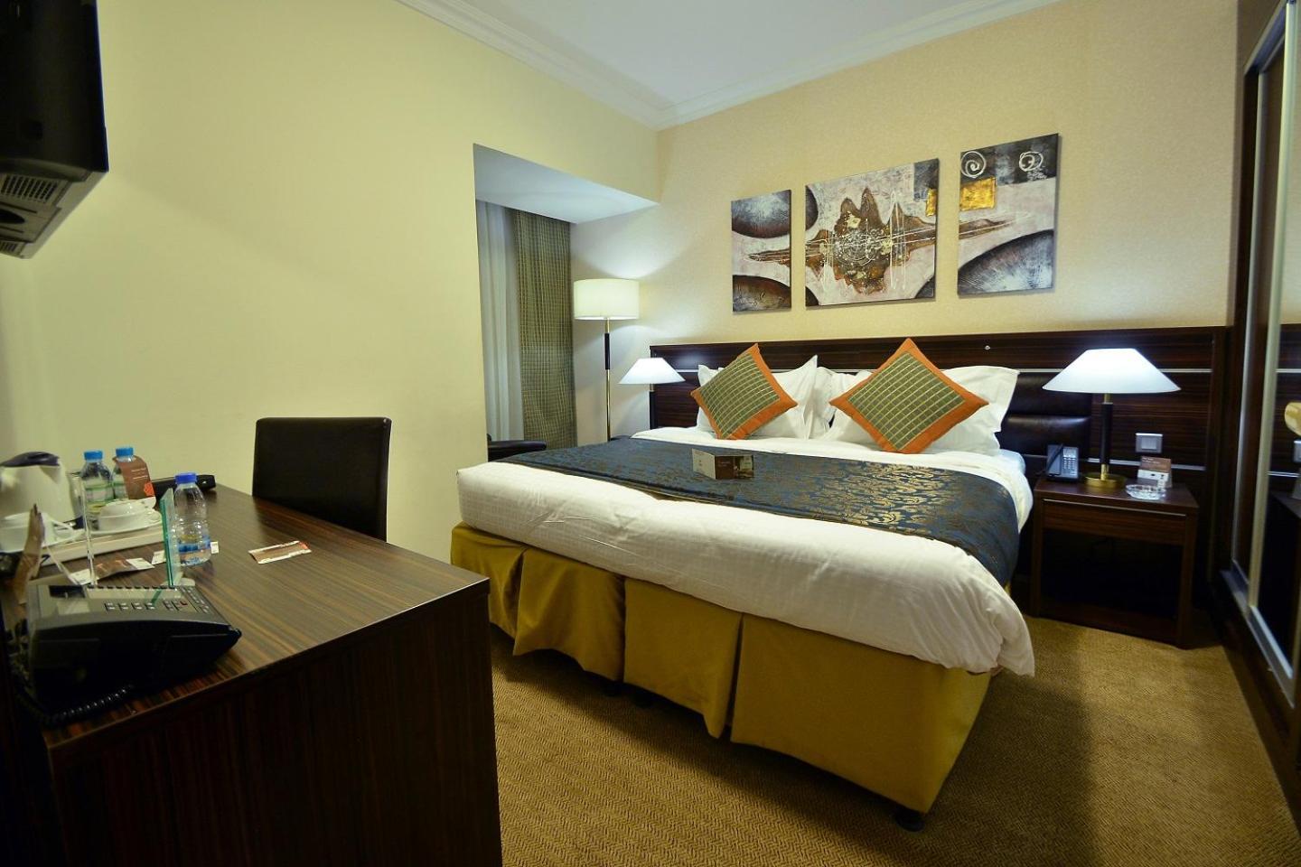 Golden Tulip Al Shakreen Hotel Medina