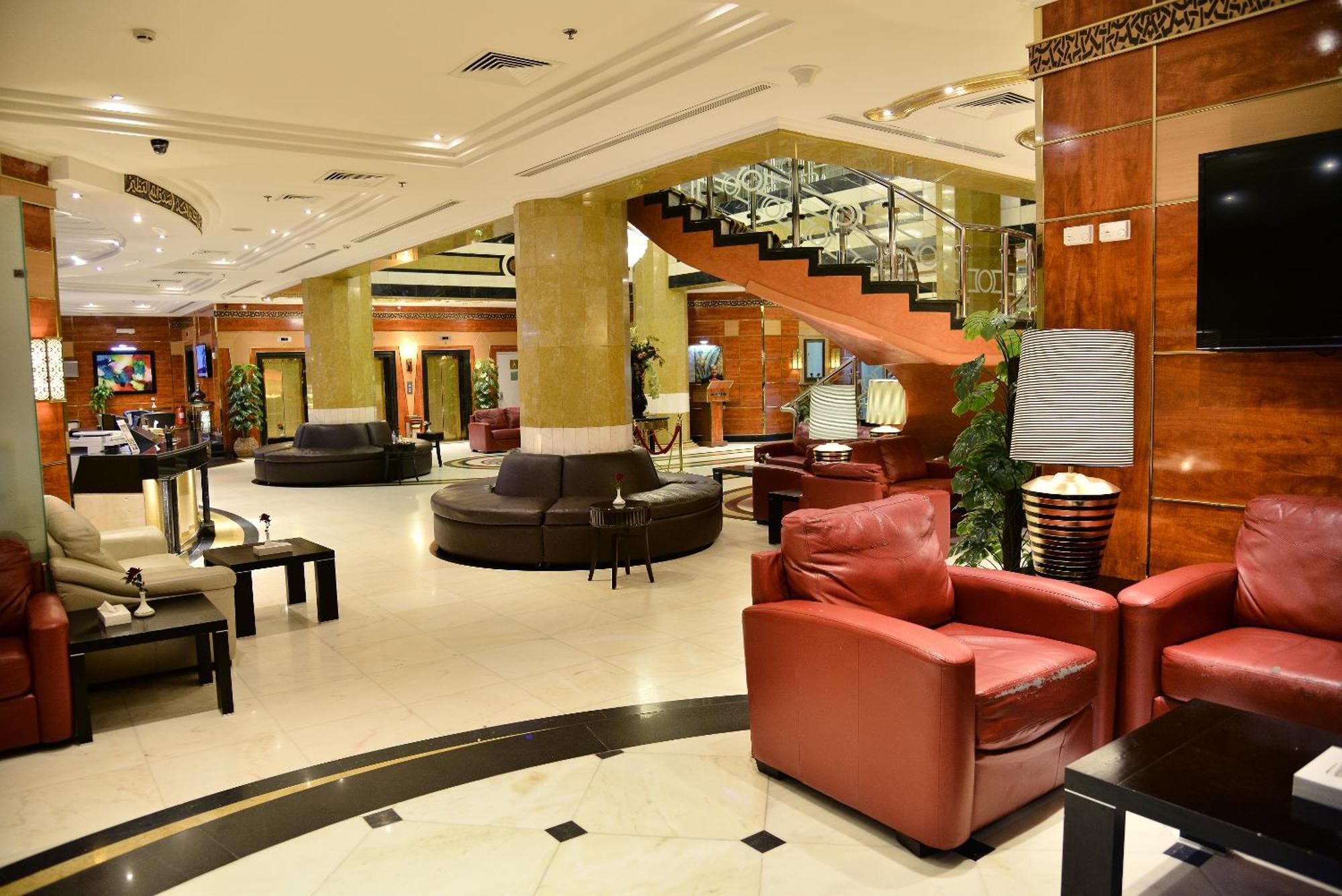 Golden Tulip Al Shakreen Hotel