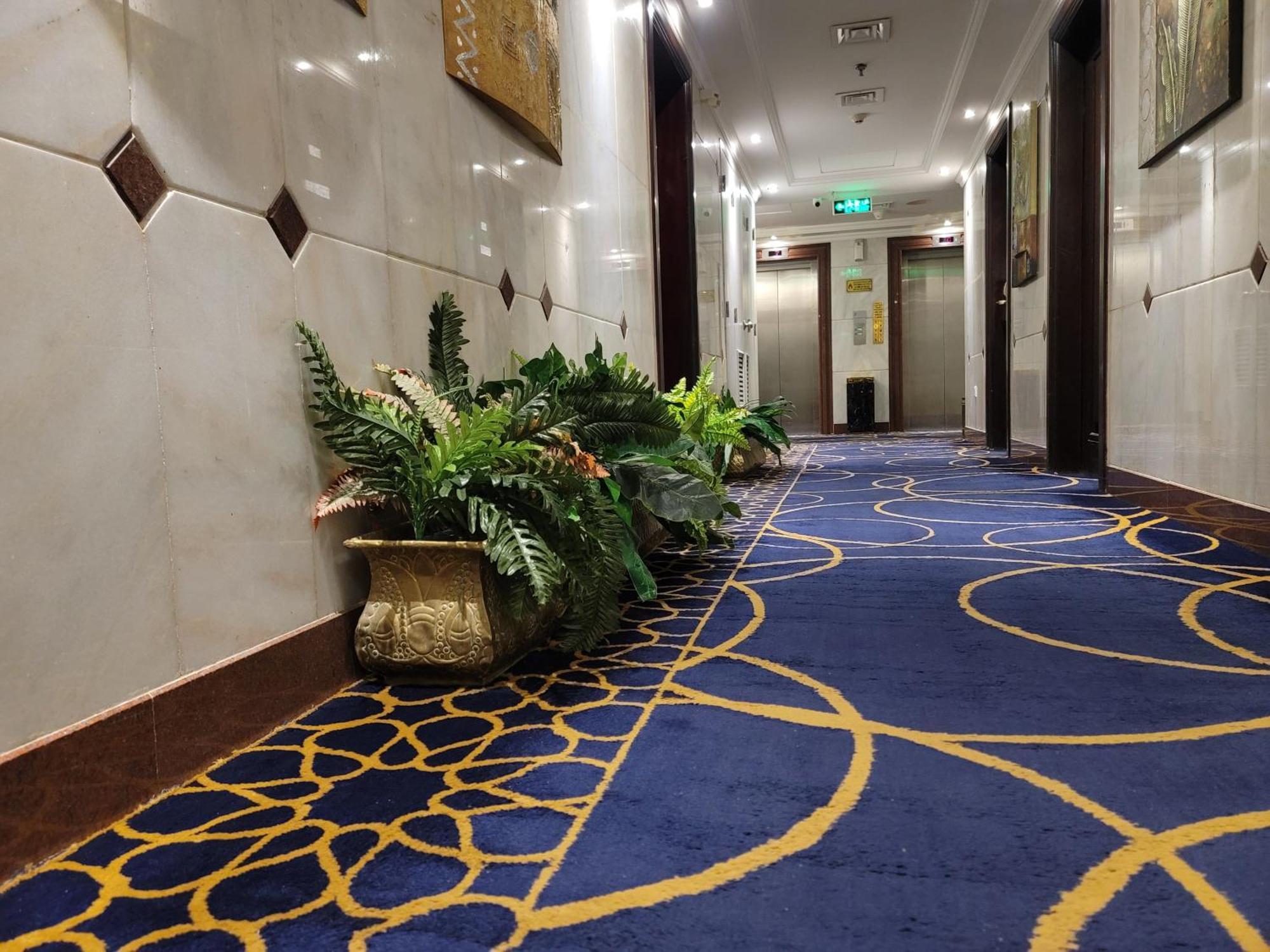 Golden Tulip Al Shakreen 3*