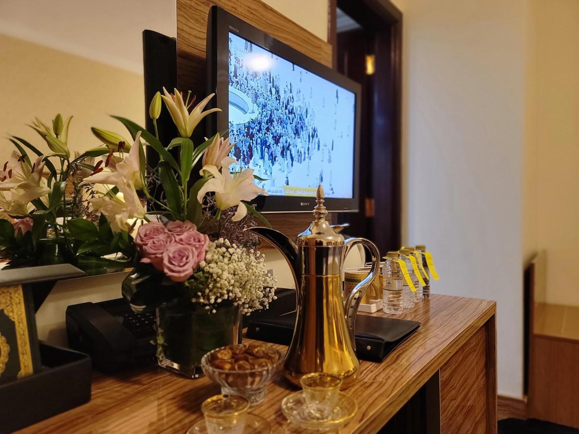 Golden Tulip Al Shakreen Hotel 3*