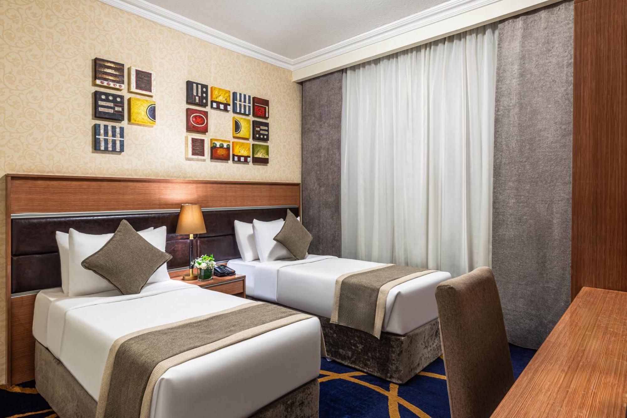 Hotel Golden Tulip Al Shakreen Medina