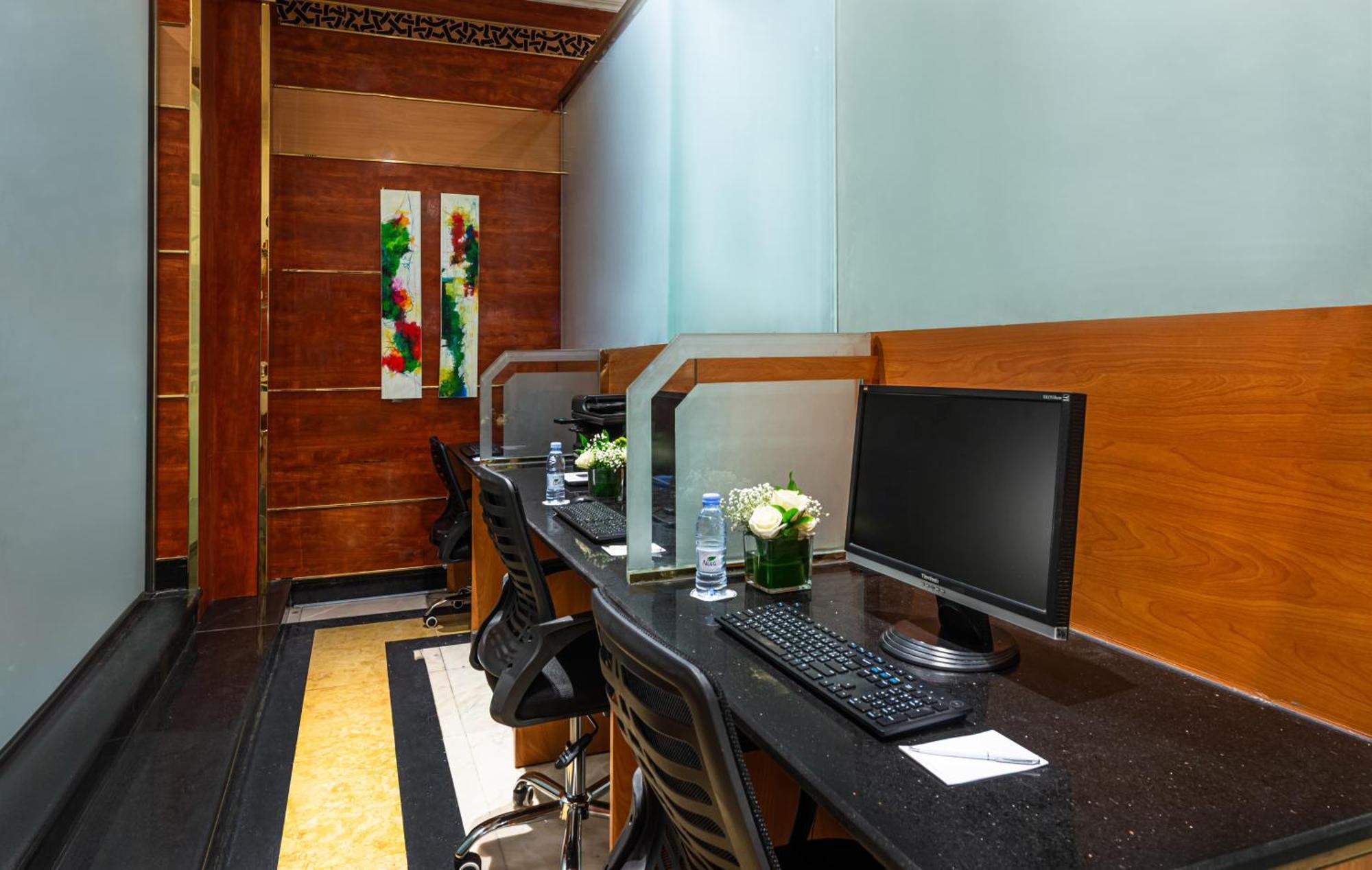 Hotel Golden Tulip Al Shakreen