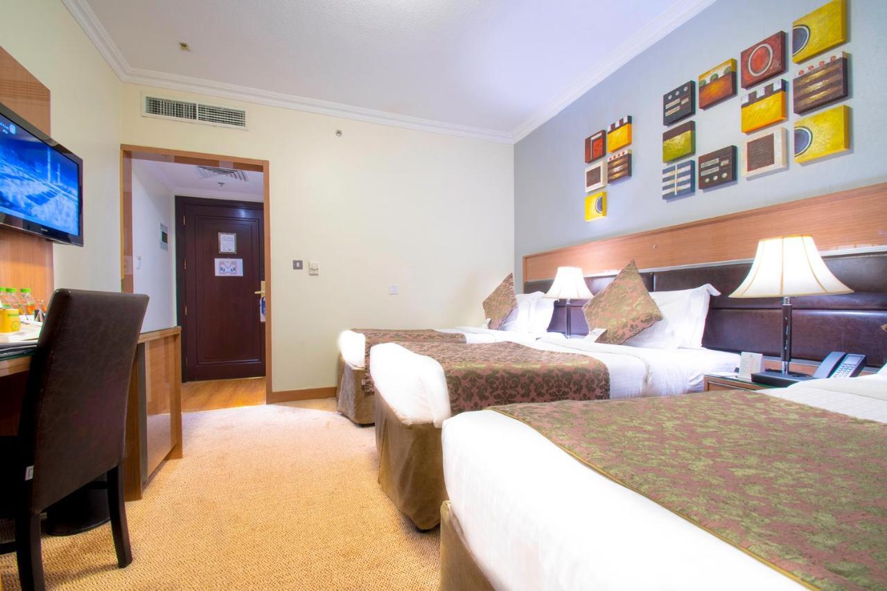 Golden Tulip Al Shakreen Hotel